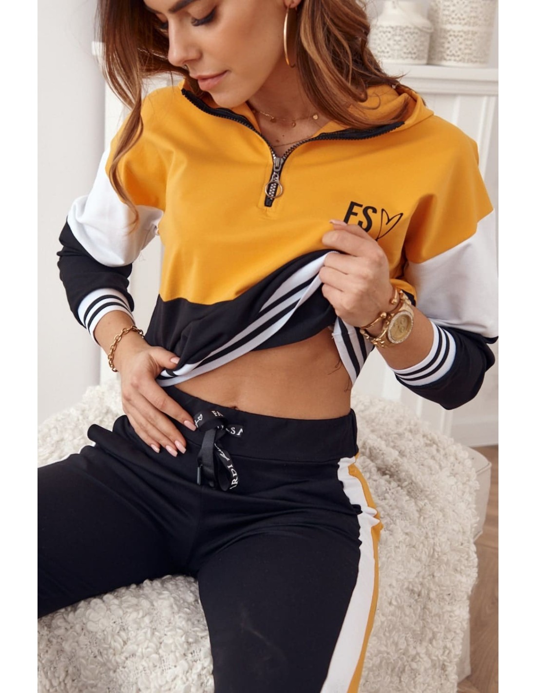 Women\'s sports set with a hood, mustard FI599 - Online store - Boutique